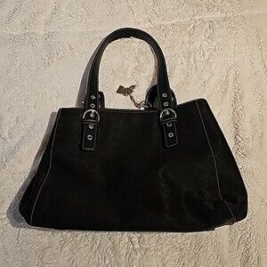 Nine West Handbag Stylish BLACK Silver Red Liner Bag Zippers Magnetic Closure